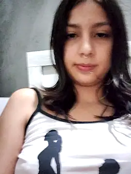 عرض كام Maiden-Hot