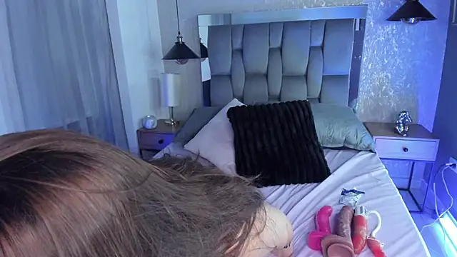 Živý XXX chat miiaStorm