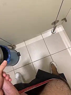 speddy34: διαδικτυακό σόου στην κάμερα