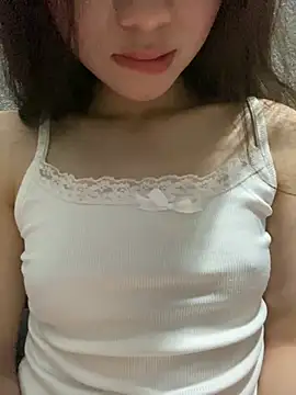 Bella_sexy98 网络视讯表演