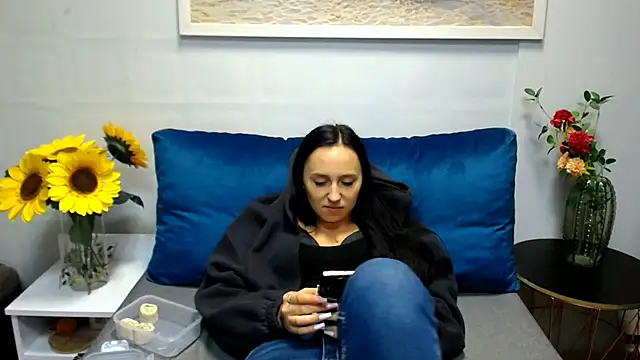 LuisaLiveのライブXXXチャット