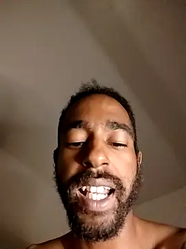 BrownSugarHayes Show in webcam