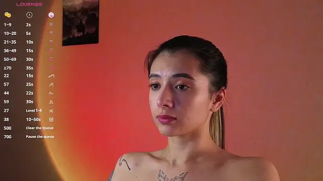 แชท XXX สดของ DarlaLike