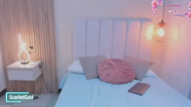 Scarletgod élő XXX-chatje