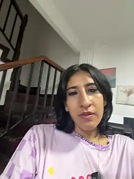 Violet_rousse7 Adlı Modelin Canlı XXX Sohbeti