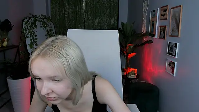 Онлайн чат XXX MaoqiBeverly