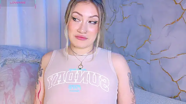 Lally_Valencia__のライブXXXチャット