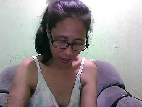 XXX chat uživo modela HotLadyPinay32