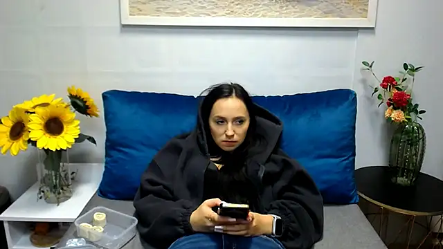 LuisaLive 现场XXX聊天