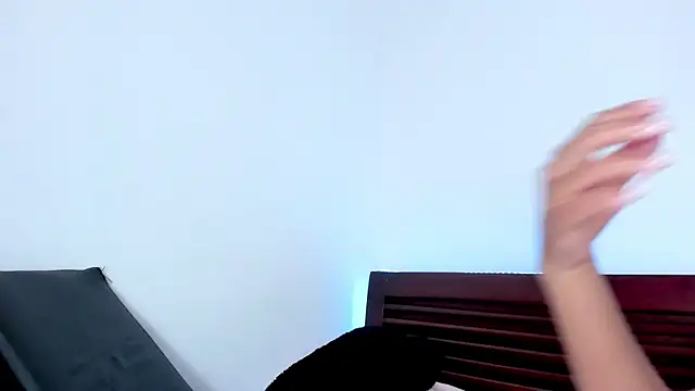 XXX chat uživo modela vanessa_saquirt