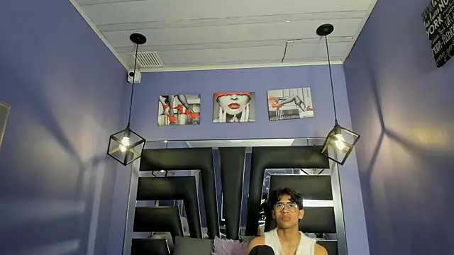 _ArchieBlu_ 即時 XXX 聊天