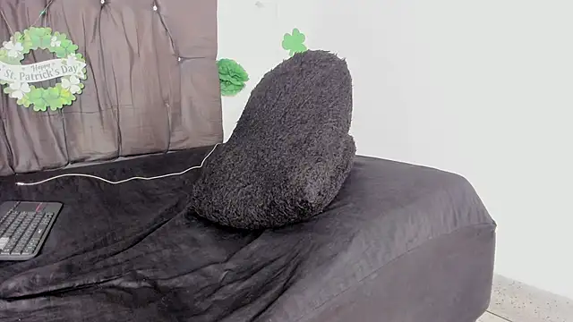 Gay_Red_Room live XXX chat