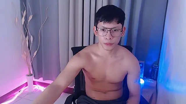 pinkcock_froi2305 Pertunjukan Webcam