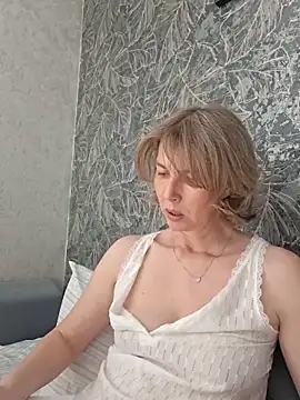 stellahere8 Chat XXX in diretta