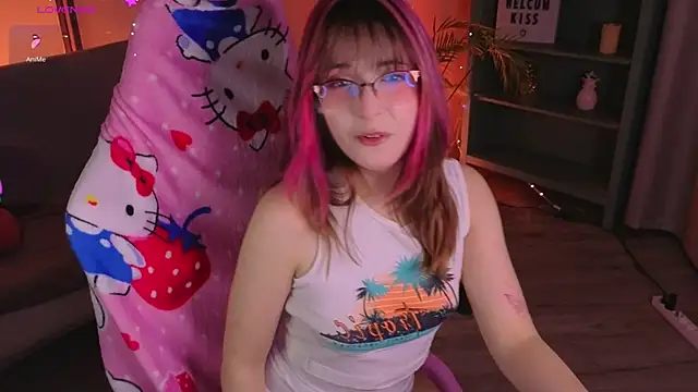 Soffi_Toffi Adlı Modelin Canlı XXX Sohbeti