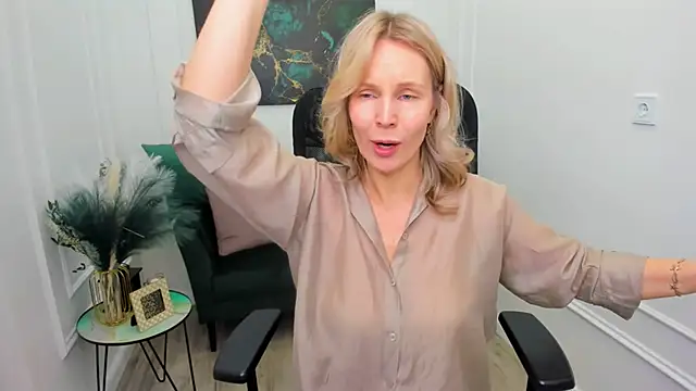 Sinty_Devis' Live XXX Chat