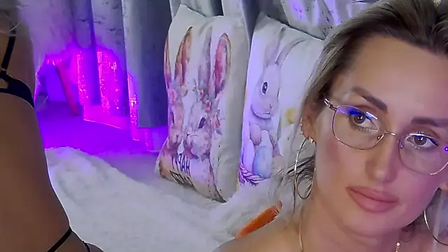 IsabelleEthan's Live XXX Chat