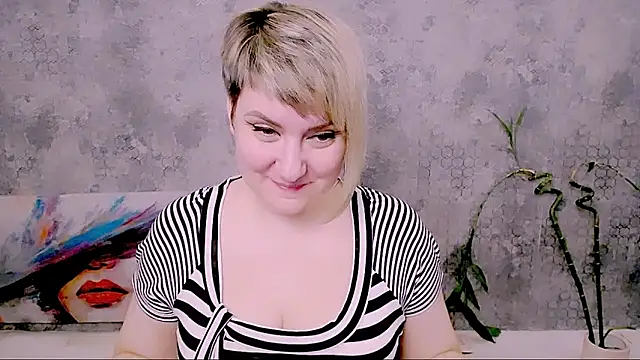 Djullia – Live XXX-chat