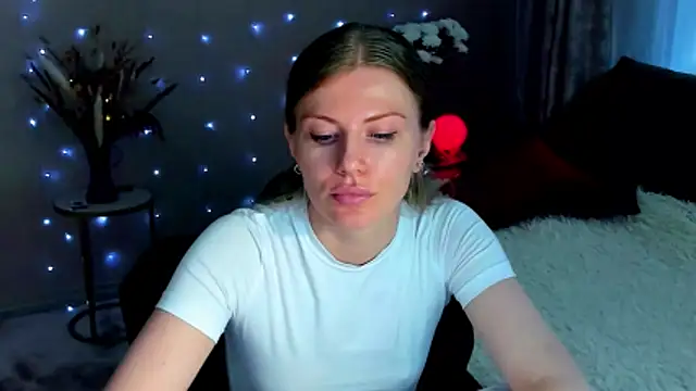 JinnaGreat's Live XXX Chat