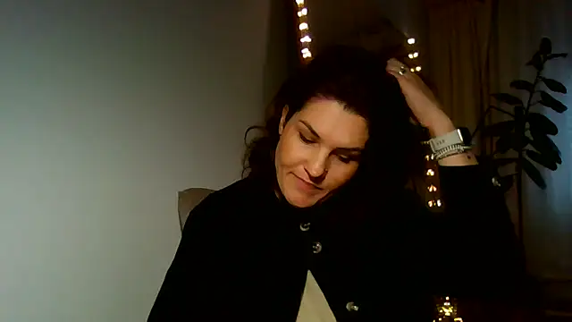 Ms-Lust1- Chat XXX in diretta