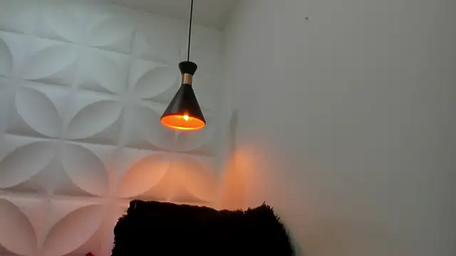 Chatroom XXX en direct de zaira_skinny