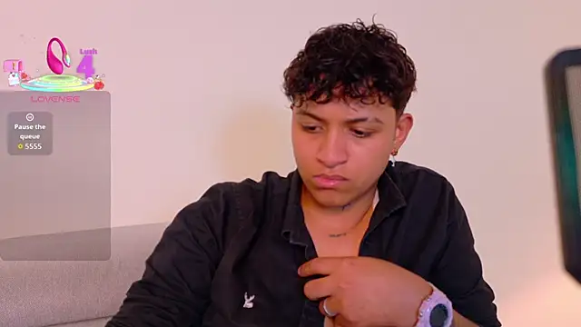 DominickJoness webkamerás műsora