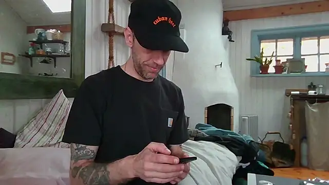 Stock-Holmes Webcam Show