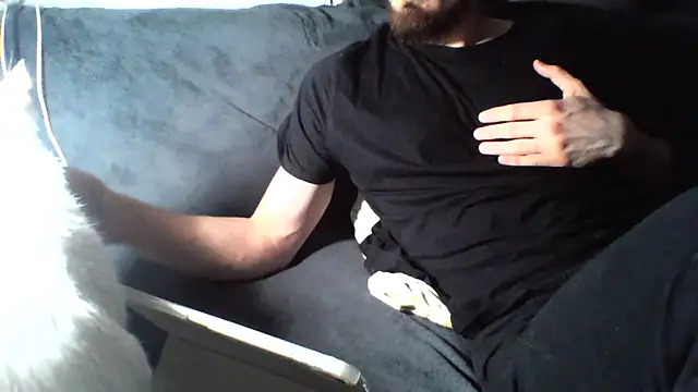 Show modela KaelNox na web-kameri