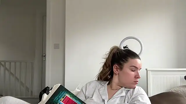 maisiesmithx Adlı Modelin Canlı XXX Sohbeti