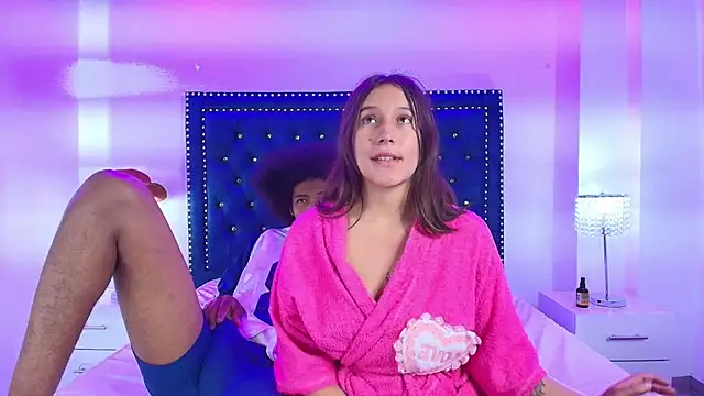 Cristal_and_luke Chat XXX in diretta