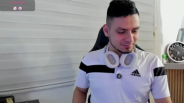 Chatroom XXX en direct de Rick_Adams