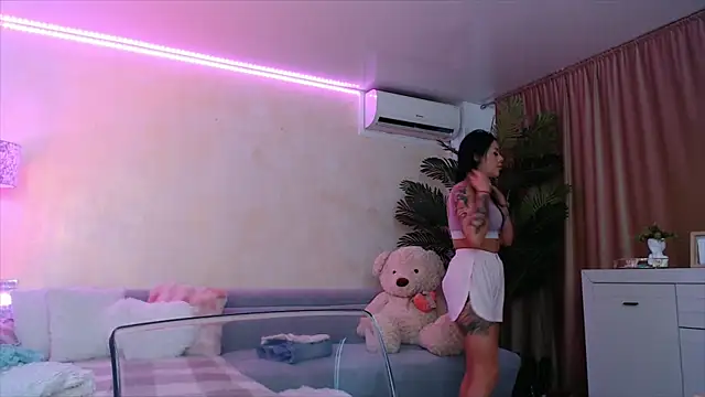 Chat +18 de LaylaCruzRose ao vivo