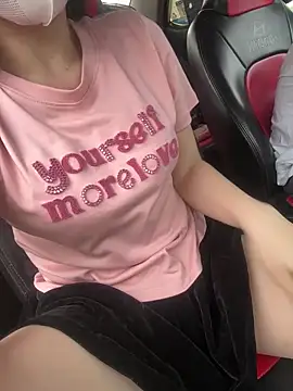 Chat XXX en directo de Meii-meyy