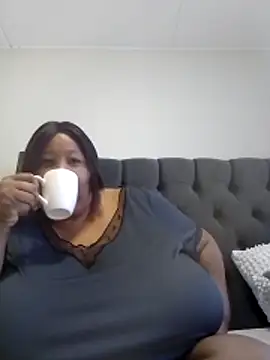 Chatroom XXX en direct de nancy111