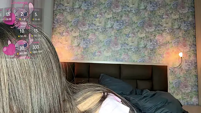 LoraDavi: онлайн-секс-чат