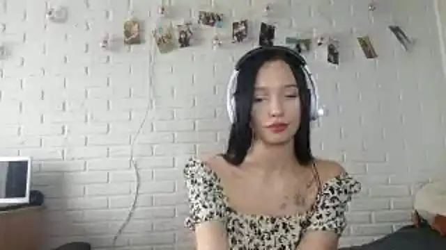 VanettaHartong Chat XXX live