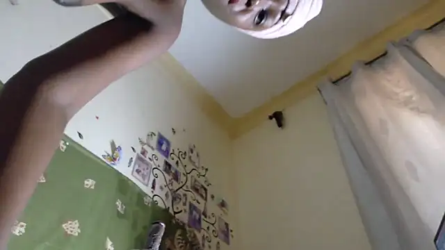 XXX chat uživo modela Jacky_queen