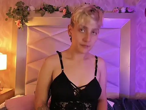 Chatroom XXX en direct de DannyRouds