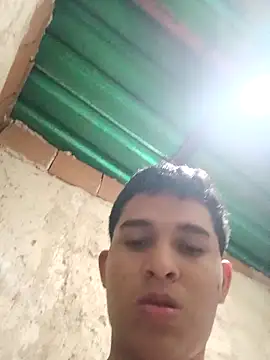 Show modela alee28728 na web-kameri