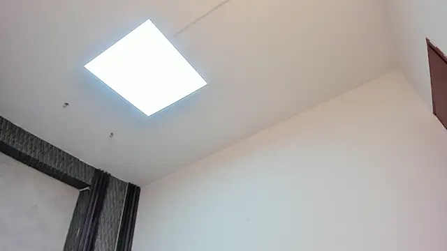 Chatroom XXX en direct de selene_red_