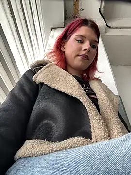 RiriRoseey live XXX chat