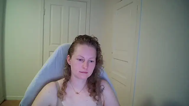 Girlnina-1995's Live XXX Chat