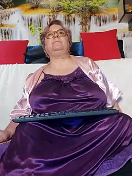 QueenPammy1 Chat XXX in diretta