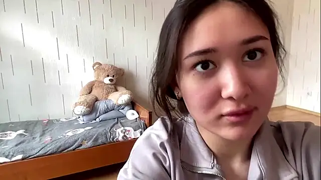 YourMiIa Chat XXX in diretta