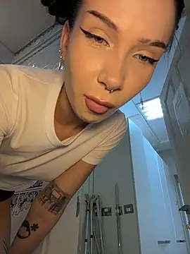 Show modela XEye_CandyX na web-kameri