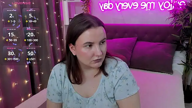 Živý XXX chat FeralPeach