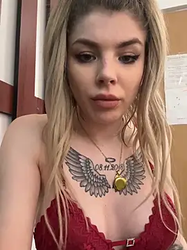 แชท XXX สดของ AishaDiamond