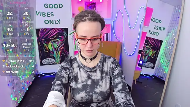 Chat XXX ao vivo de LisaFoxy_y