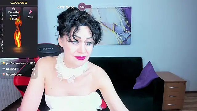 Silvia_Wallec Adlı Modelin Canlı XXX Sohbeti