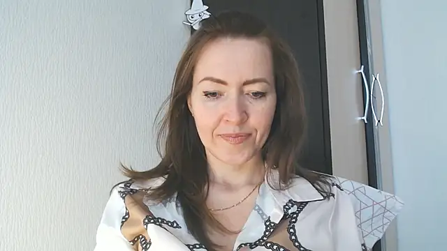 NicoleEunice87 Adlı Modelin Canlı XXX Sohbeti